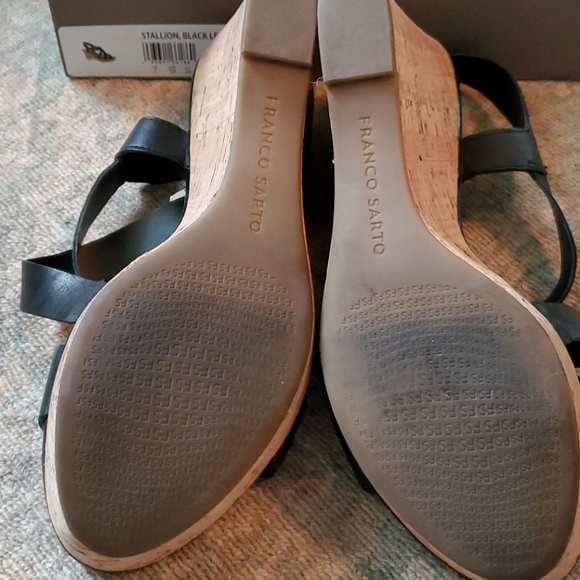 Franco Sarto wedge size 9 black sandals - Picture 2 of 5